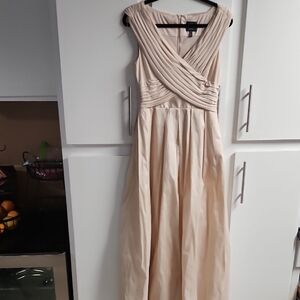 Adrianna Papell Cream Sleeveless V-Neck Maxi Dress